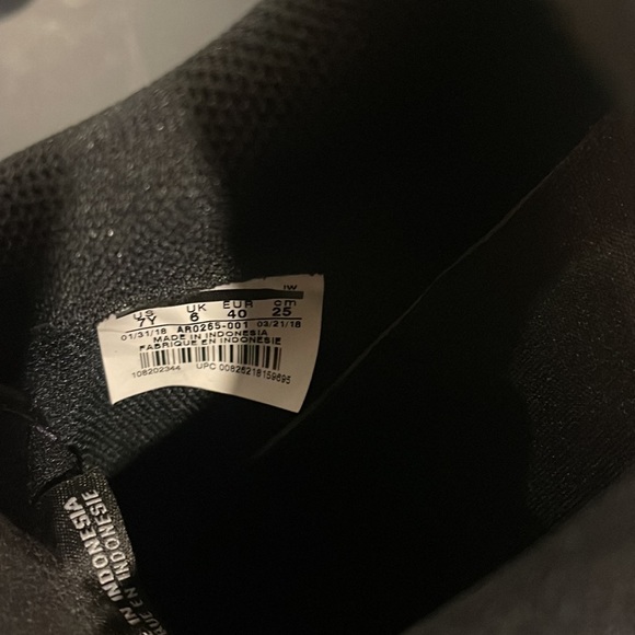 Nike mens air forces size 7. Worn twice - Picture 6 of 7